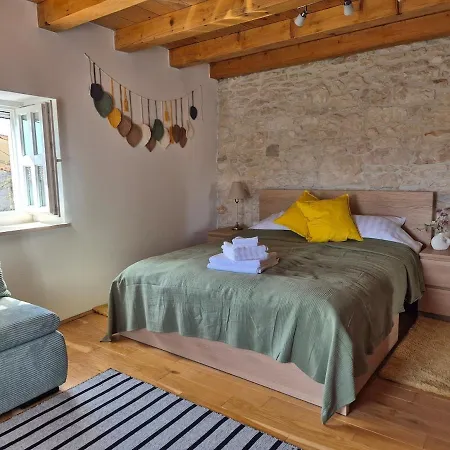 Akvamarin Stone House Istria Hébergement de vacances *